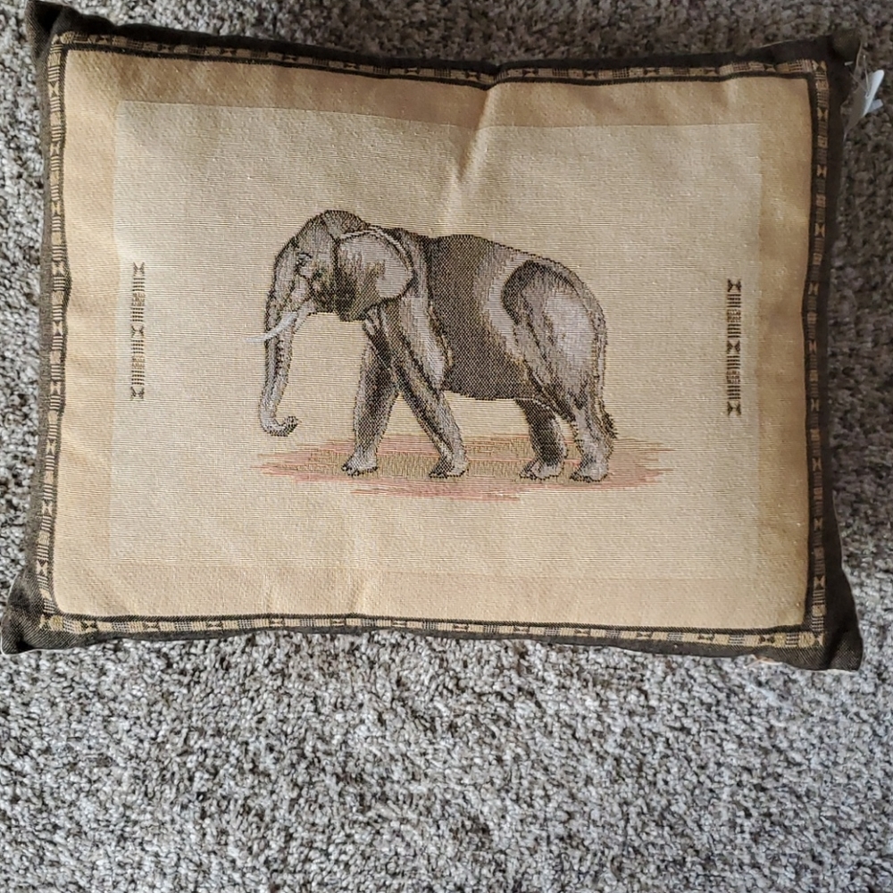 Gobly's Elephant Pillow